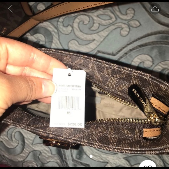 Mk purse and matching wallet - Picture 3 of 3